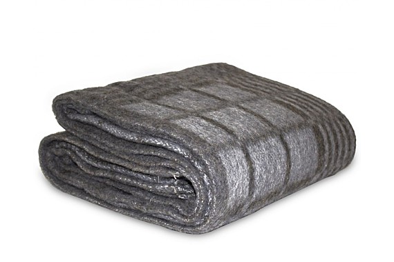 Одеяло 1,5-спальное /полушерстяное, 72% шерсть/, пл. 400гр/м2